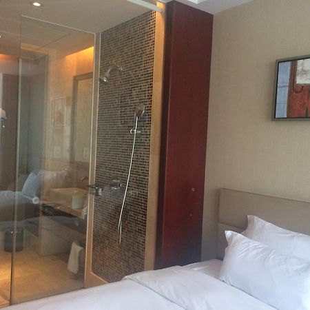 Shenzhen Baoan Royal International Hotel Eksteriør billede